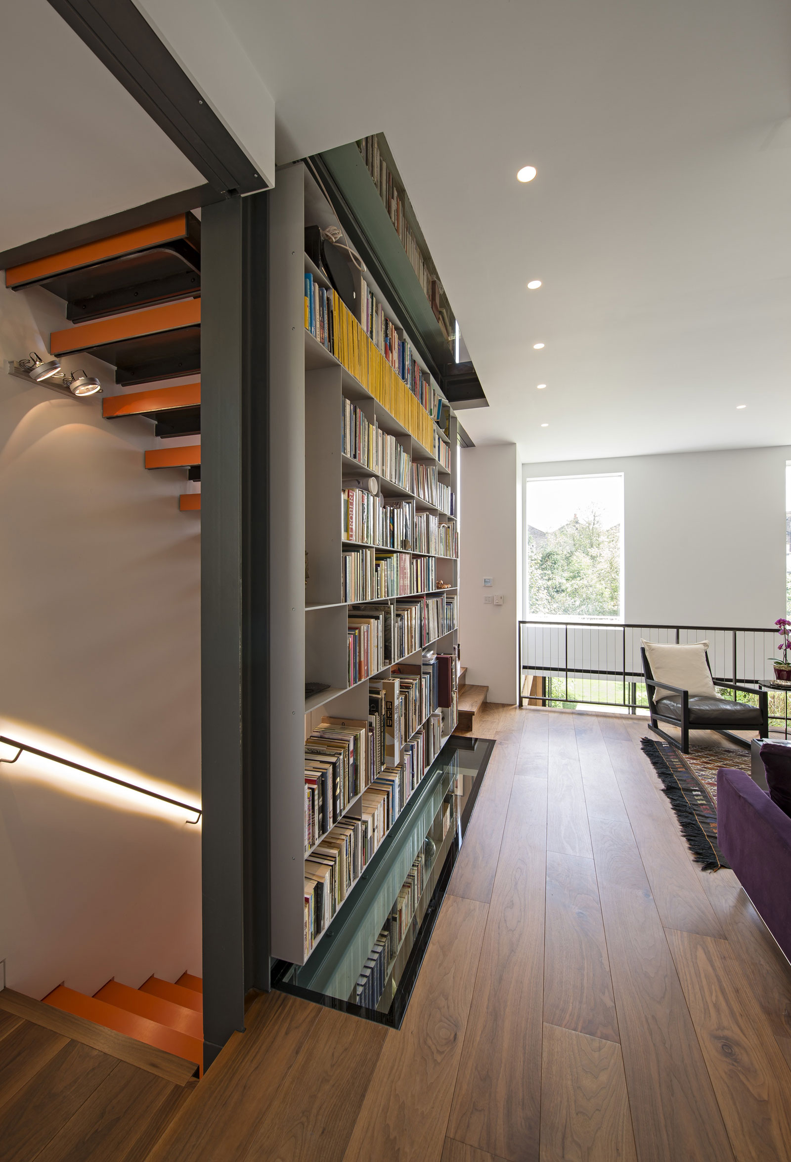 An Elegant Contemporary House for a Couple of Book Lovers in London, England by SHH Architects (8)