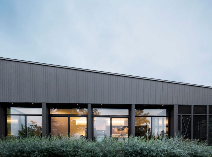 An Elegant L-Shaped House with Futuristic Interiors in Lac de la Cabane, Canada by naturehumaine (1)