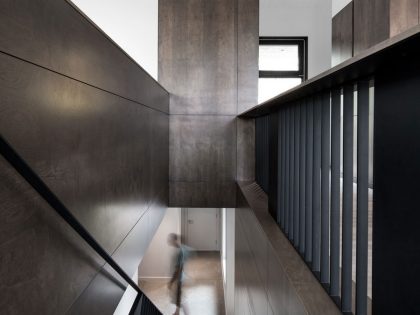 An Elegant L-Shaped House with Futuristic Interiors in Lac de la Cabane, Canada by naturehumaine (16)