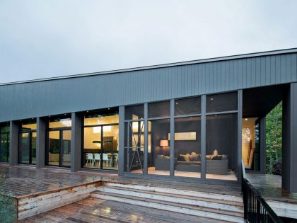 An Elegant L-Shaped House with Futuristic Interiors in Lac de la Cabane, Canada by naturehumaine (2)