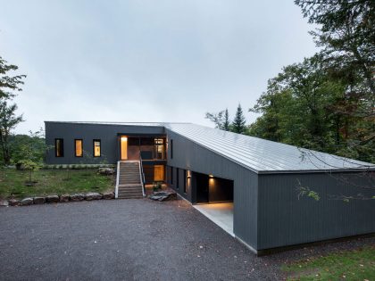 An Elegant L-Shaped House with Futuristic Interiors in Lac de la Cabane, Canada by naturehumaine (7)