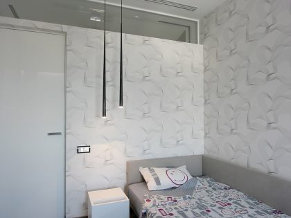 An Elegant Modern Apartment with White and Neutral Tones in Dnipropetrovsk Oblast by Azovskiy & Pahomova Architects (15)