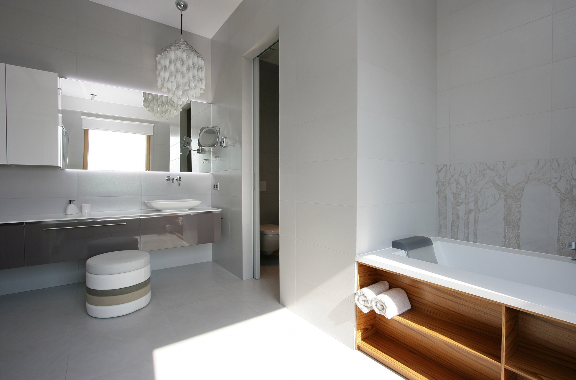 An Elegant Modern Apartment with White and Neutral Tones in Dnipropetrovsk Oblast by Azovskiy & Pahomova Architects (17)