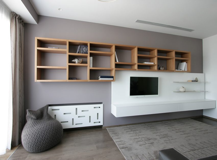 An Elegant Modern Apartment with White and Neutral Tones in Dnipropetrovsk Oblast by Azovskiy & Pahomova Architects (3)