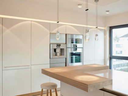 An Elegant Penthouse with Splendid Interiors in Valencia, Spain by Josep Ruà Spatial Designer (26)