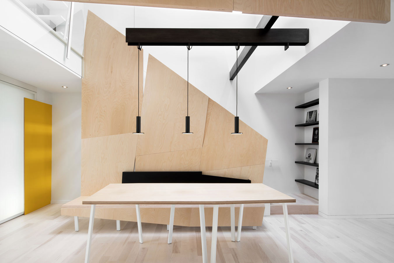 An Elegant Single-Family House with Bright and Modern Interiors in Montreal by naturehumaine (6)