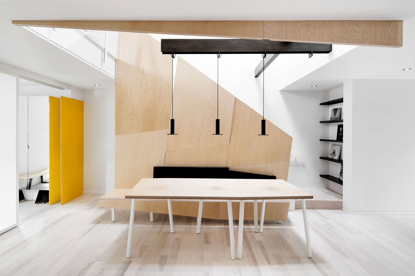 An Elegant Single-Family House with Bright and Modern Interiors in Montreal by naturehumaine (7)