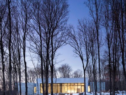 An Elegant Sustainable House in the Woods with Striking Exteriors of Ulster County by William Reue Architecture (14)