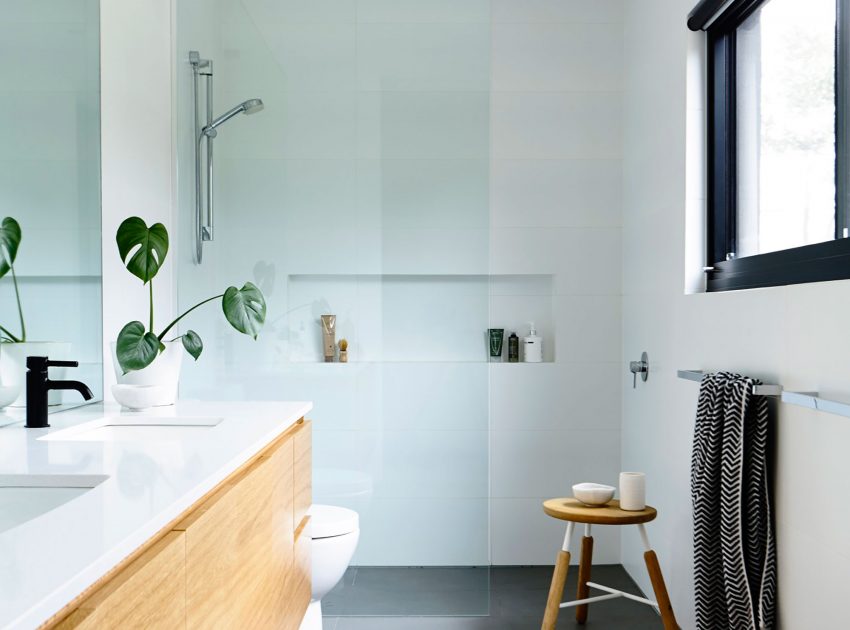 An Elegant Modern Wood and Glass House on the Mornington Peninsula, Victoria by InForm (14)