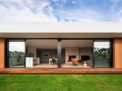 An Elegant Modern Wood and Glass House on the Mornington Peninsula, Victoria by InForm (4)