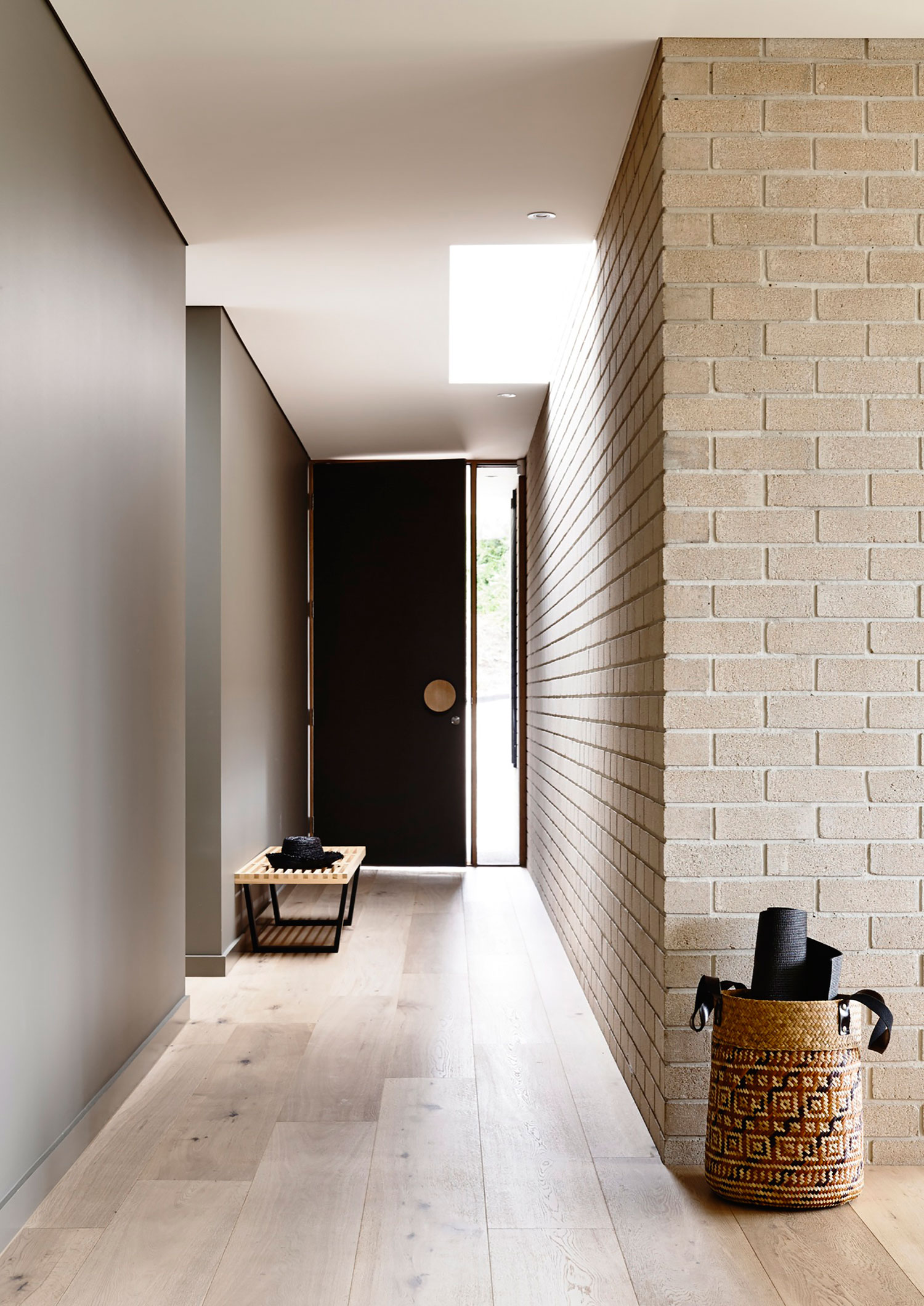 An Elegant Modern Wood and Glass House on the Mornington Peninsula, Victoria by InForm (7)