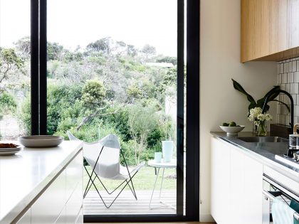 An Elegant Modern Wood and Glass House on the Mornington Peninsula, Victoria by InForm (9)