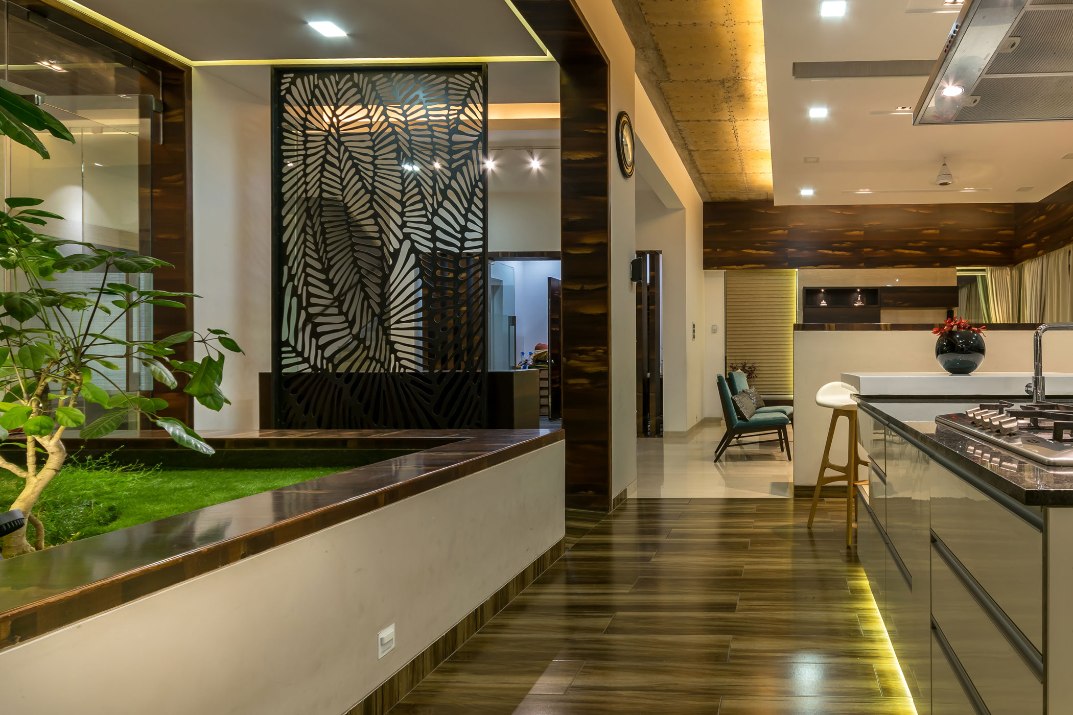 An Elegant and Modern Single Family Bungalow in Nanded, India by Skyward Inc (15)