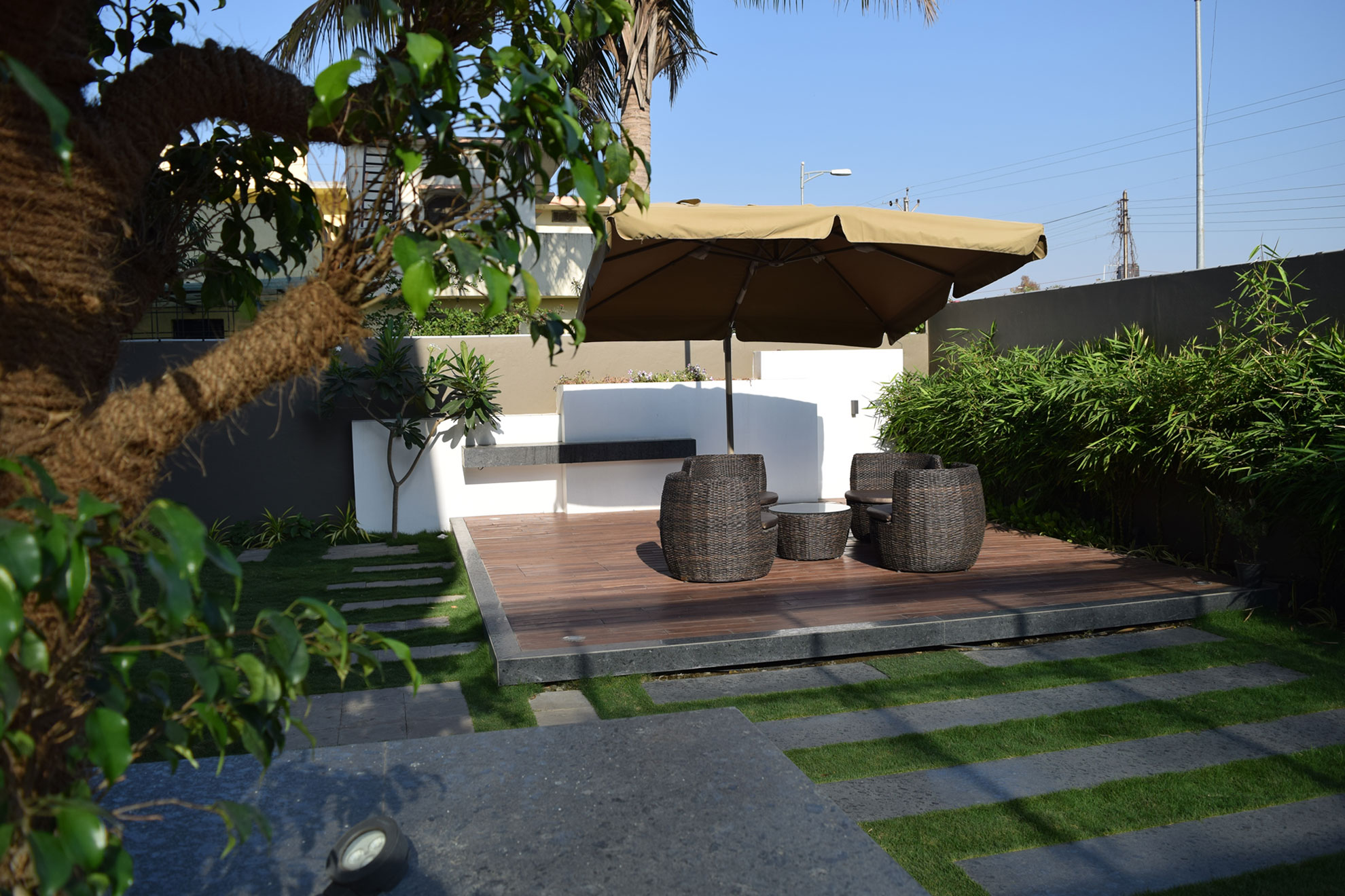 An Elegant and Modern Single Family Bungalow in Nanded, India by Skyward Inc (4)