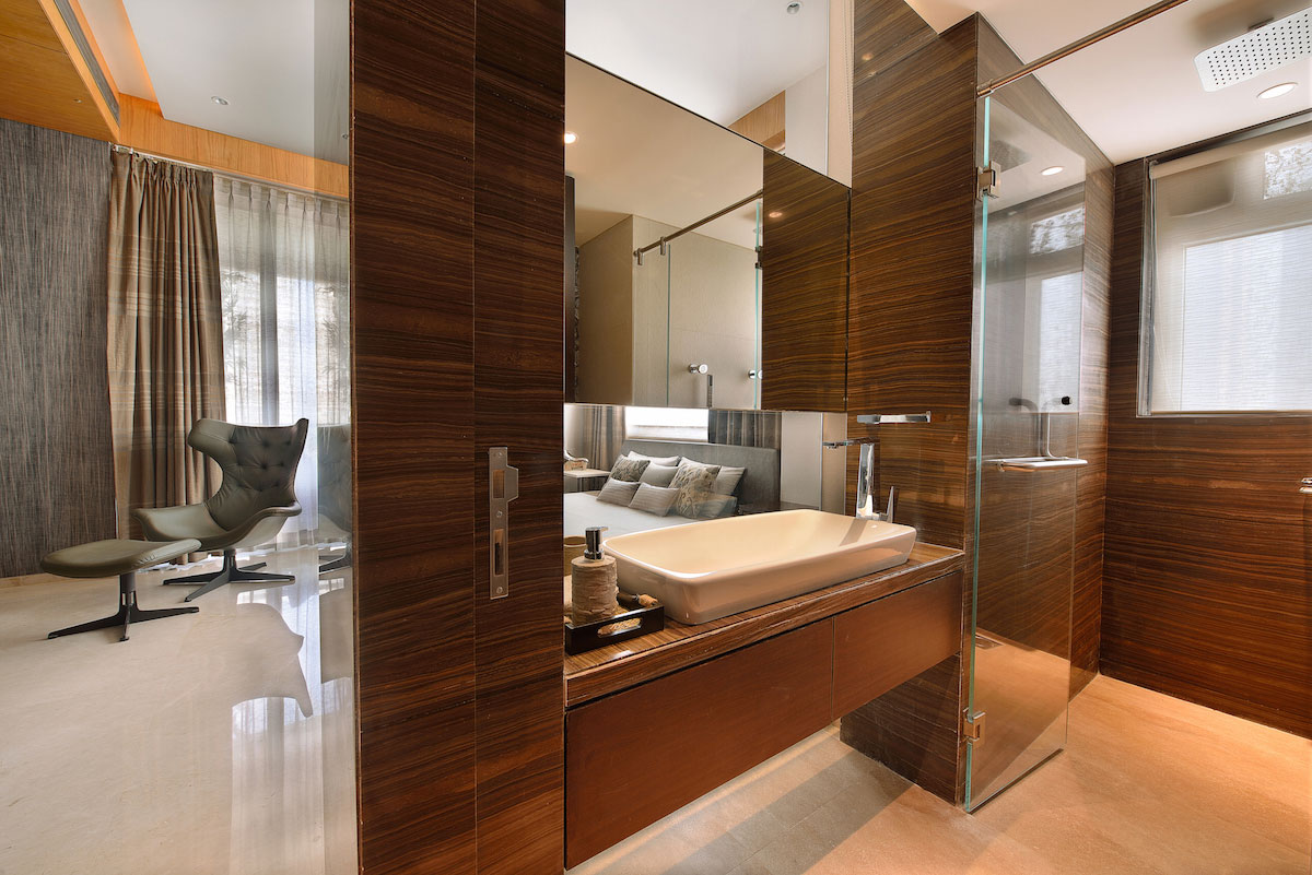 An Elegant and Monochromatic Contemporary Home in Shades of Brown on Mumbai by SPACE DYNAMIX (15)