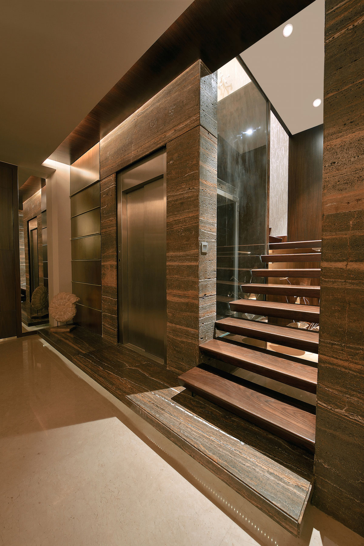 An Elegant and Monochromatic Contemporary Home in Shades of Brown on Mumbai by SPACE DYNAMIX (6)