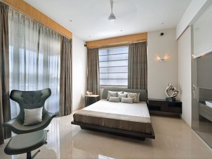 An Elegant and Monochromatic Contemporary Home in Shades of Brown on Mumbai by SPACE DYNAMIX (8)