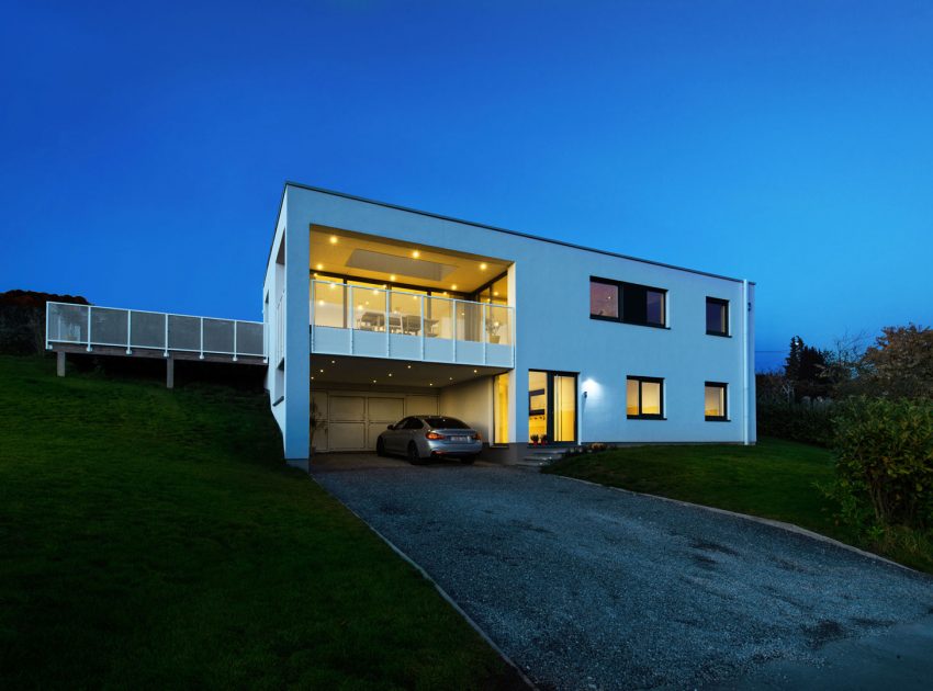 An Elegant and Sophisticated Contemporary Home in Namur, Belgium by Buro 5 Architectes & Associés (15)