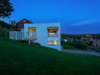 An Elegant and Sophisticated Contemporary Home in Namur, Belgium by Buro 5 Architectes & Associés (16)