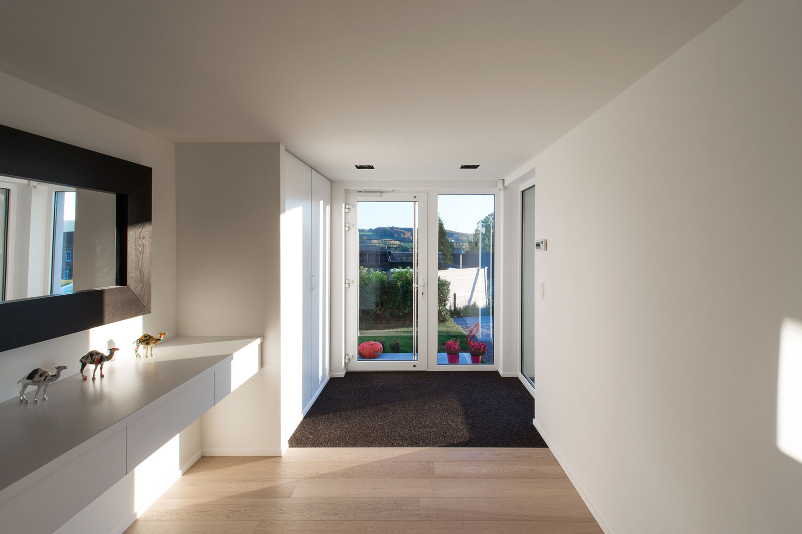 An Elegant and Sophisticated Contemporary Home in Namur, Belgium by Buro 5 Architectes & Associés (6)