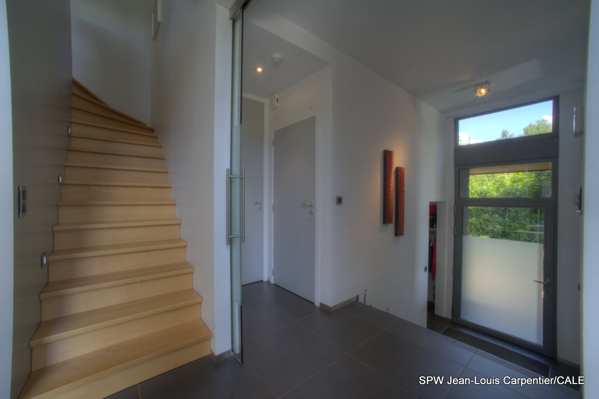An Energy-Efficient Contemporary Home with Comfortable Interior Flow in Feluy, Belgium by Bureau 2G (8)