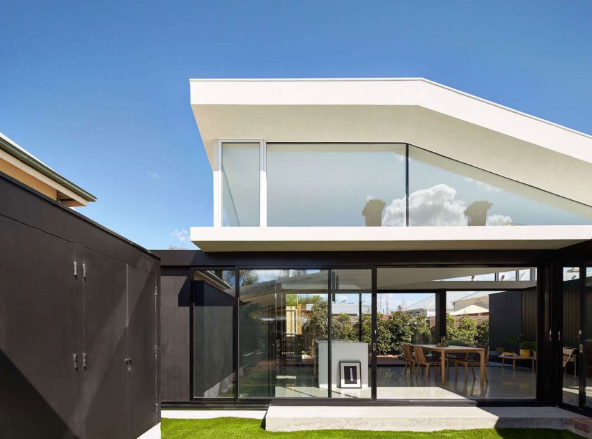 A Contemporary House Framed by Reclaimed Bricks and Separated Glass in Hawthorn by MODO (1)