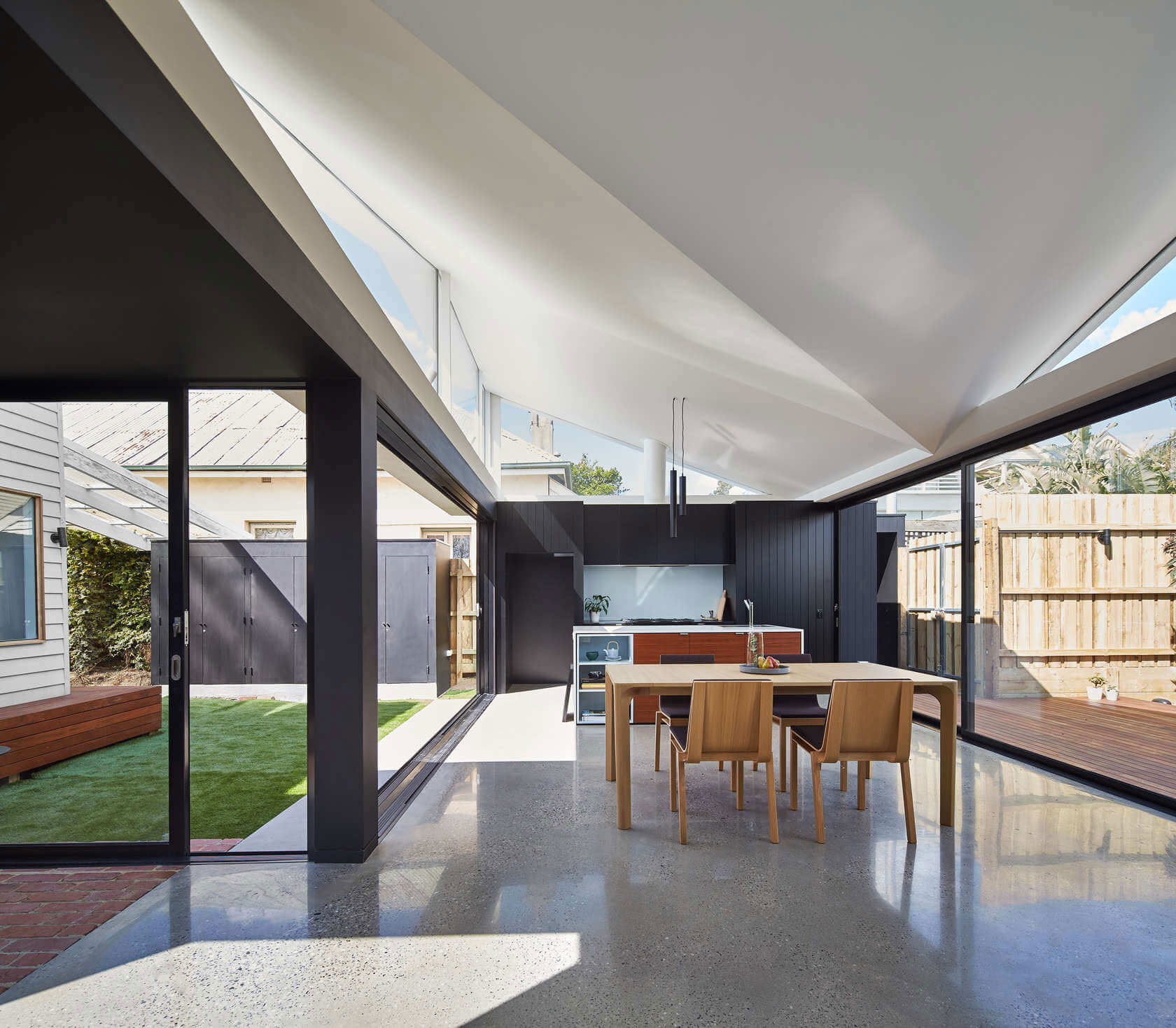 A Contemporary House Framed by Reclaimed Bricks and Separated Glass in Hawthorn by MODO (10)
