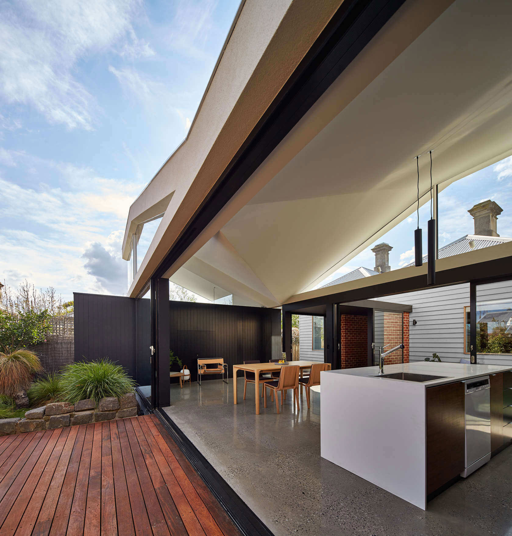 A Contemporary House Framed by Reclaimed Bricks and Separated Glass in Hawthorn by MODO (4)