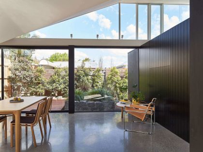 A Contemporary House Framed by Reclaimed Bricks and Separated Glass in Hawthorn by MODO (8)