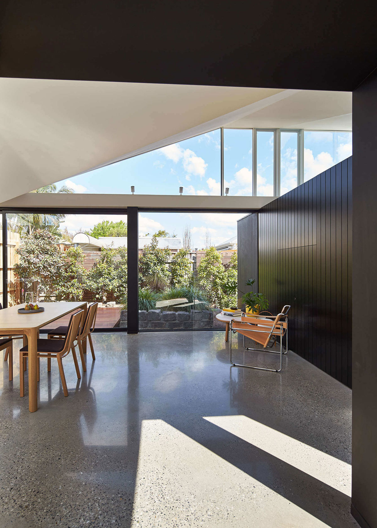 A Contemporary House Framed by Reclaimed Bricks and Separated Glass in Hawthorn by MODO (8)