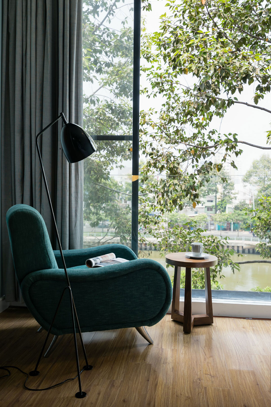 An Exquisite Contemporary Home with Beautiful and Strong Character in Ho Chi Minh City by GEMA (16)
