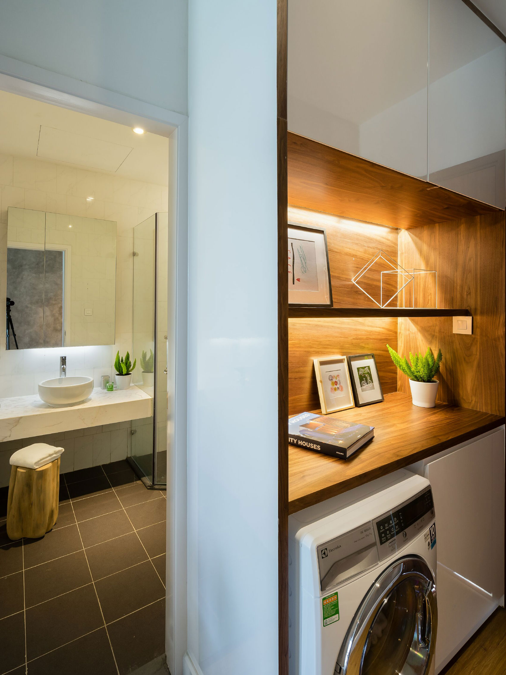 An Exquisite Contemporary Home with Beautiful and Strong Character in Ho Chi Minh City by GEMA (17)