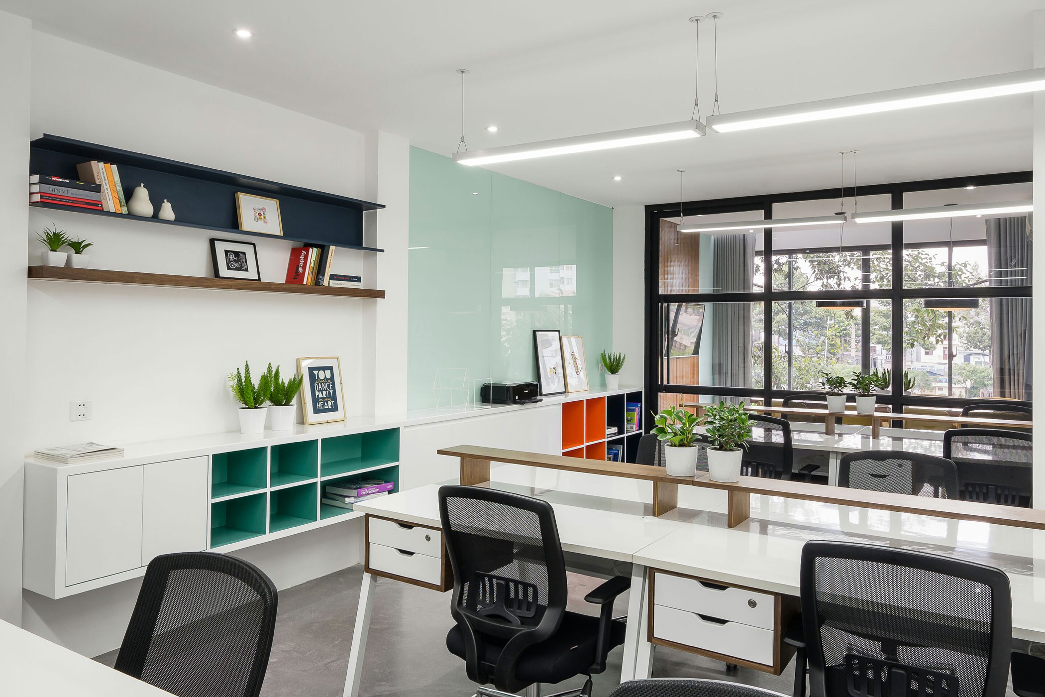 An Exquisite Contemporary Home with Beautiful and Strong Character in Ho Chi Minh City by GEMA (8)