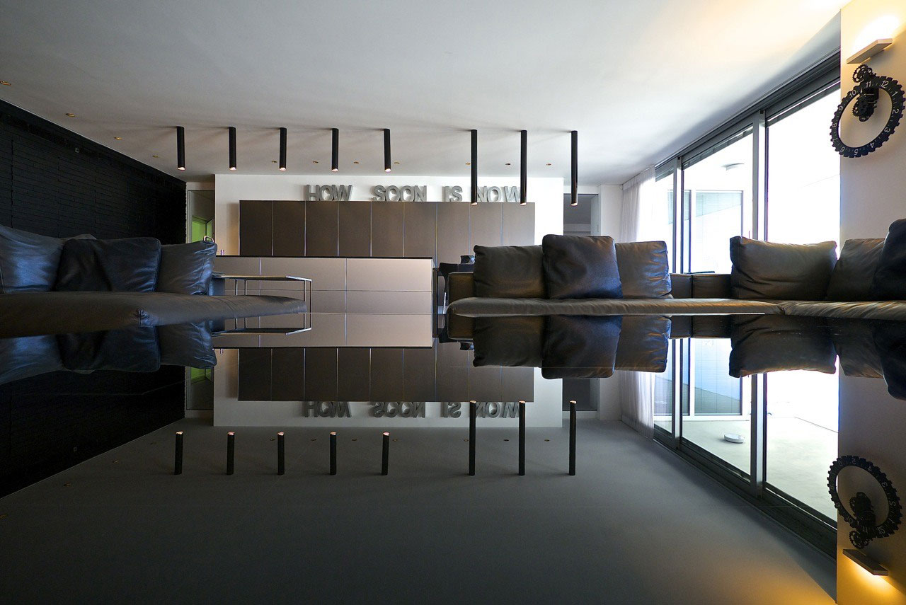 An Exquisite Contemporary Penthouse Apartment for a Fashion Designer in Tel Aviv by Pitsou Kedem Architects (3)