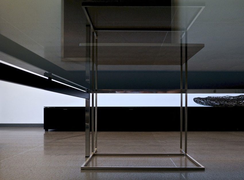 An Exquisite Contemporary Penthouse Apartment for a Fashion Designer in Tel Aviv by Pitsou Kedem Architects (4)