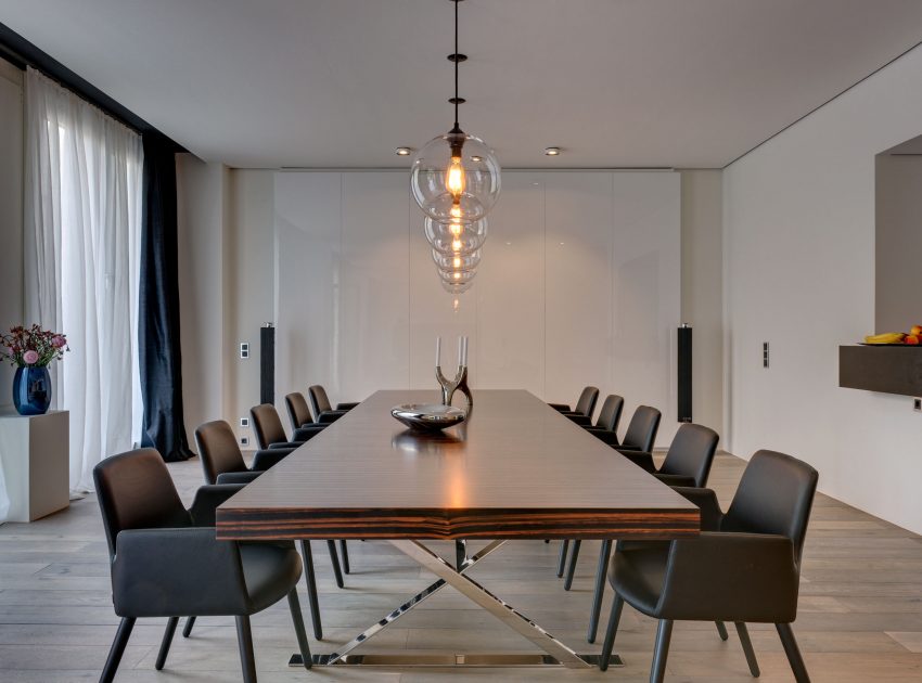 An Exquisite Modern Apartment with Light and Luxury Interiors in Berlin by Philippe Starck & SWISS PROPERTY (10)