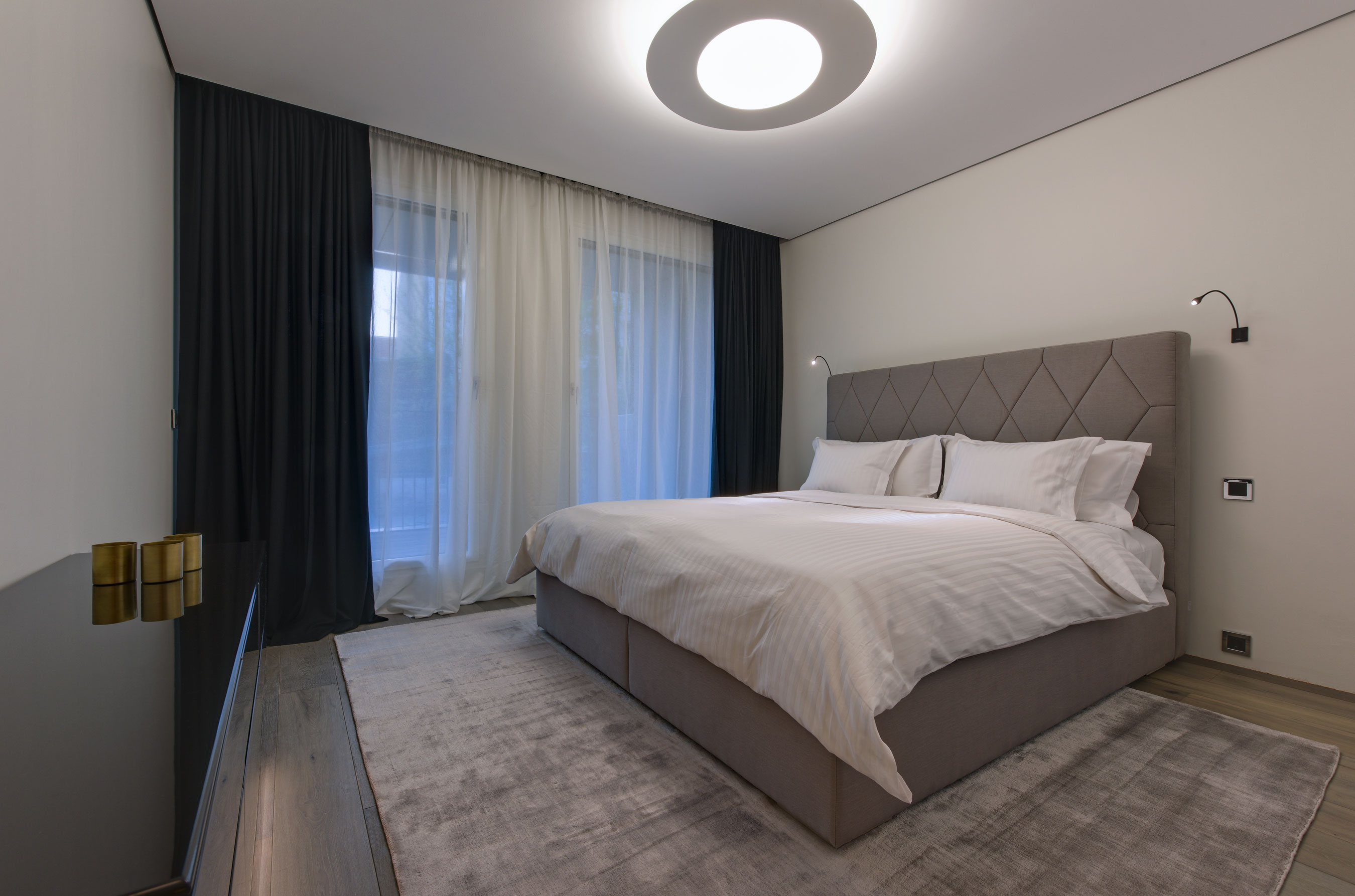 An Exquisite Modern Apartment with Light and Luxury Interiors in Berlin by Philippe Starck & SWISS PROPERTY (15)