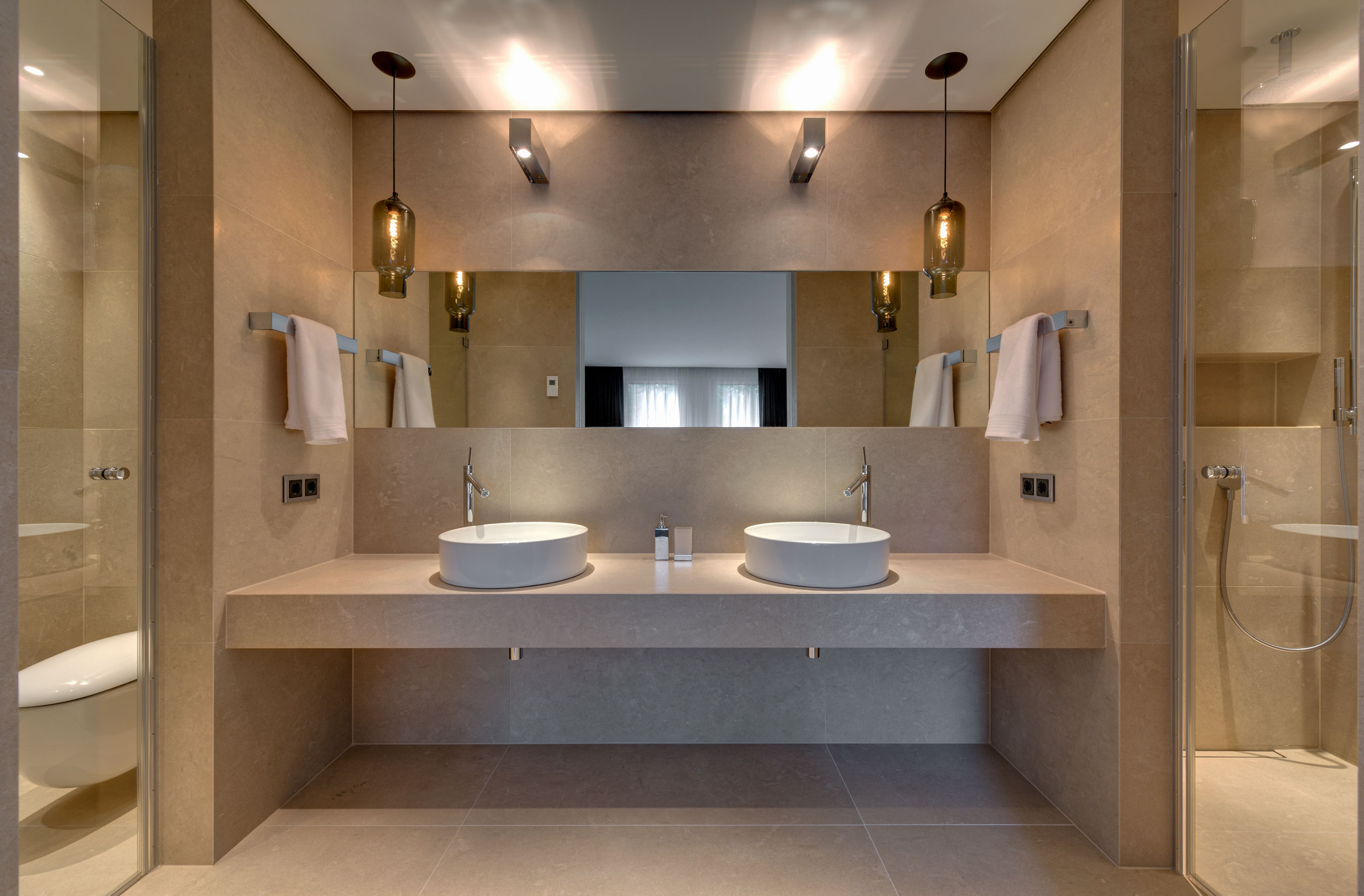 An Exquisite Modern Apartment with Light and Luxury Interiors in Berlin by Philippe Starck & SWISS PROPERTY (17)