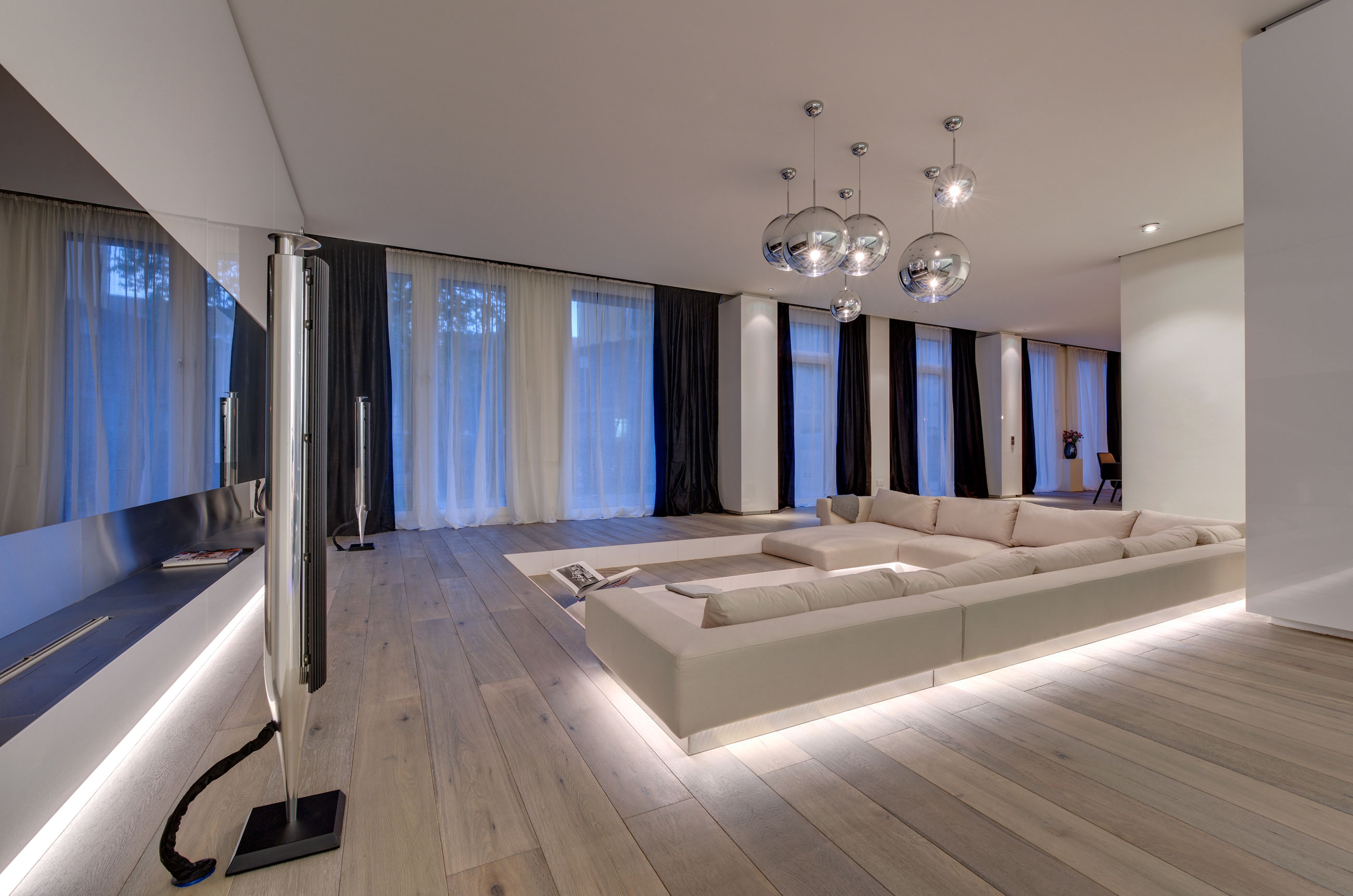 An Exquisite Modern Apartment with Light and Luxury Interiors in Berlin by Philippe Starck & SWISS PROPERTY (4)