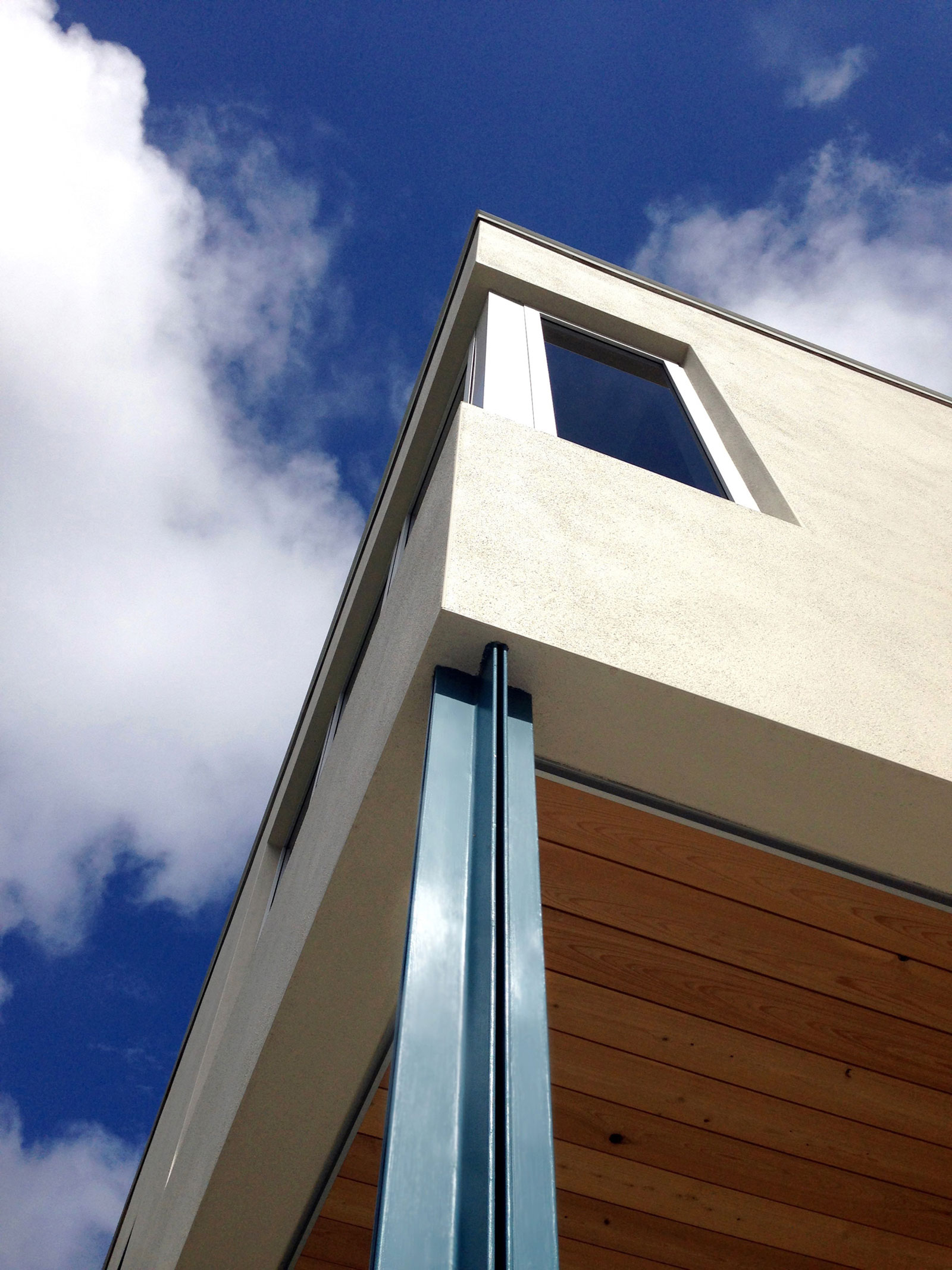 An Exquisite and Bright Contemporary Home in Sarasota by Traction Architecture (4)