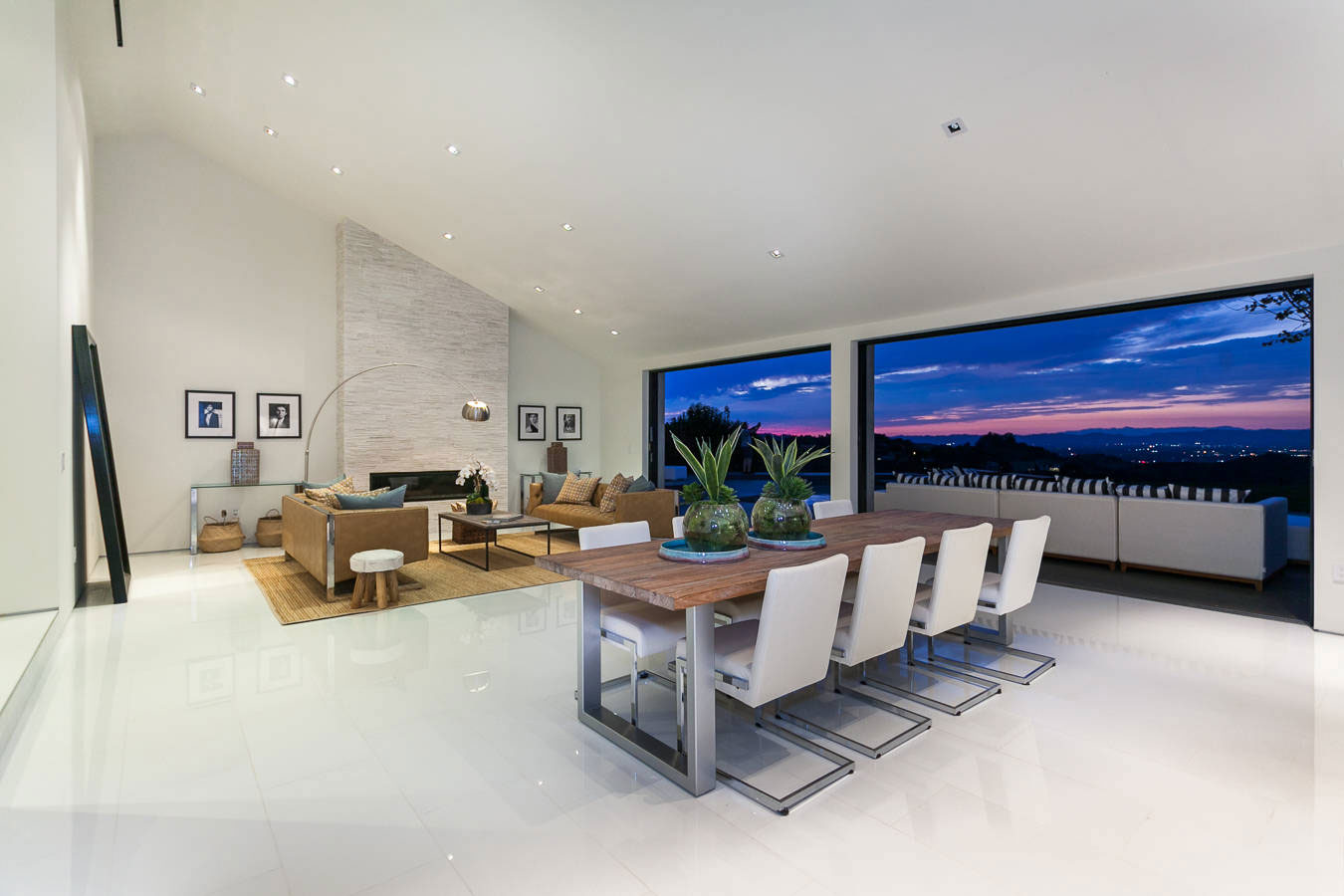 An Exquisite and Bright Modern House on the Hollywood Hills by ANDstudio (5)