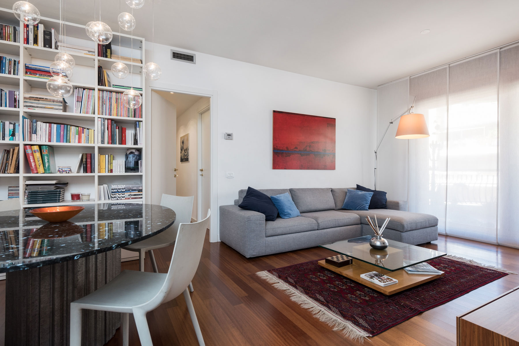 An Old Apartment Turned into a Small Contemporary Home in Rome, Italy by Zero6studio (1)