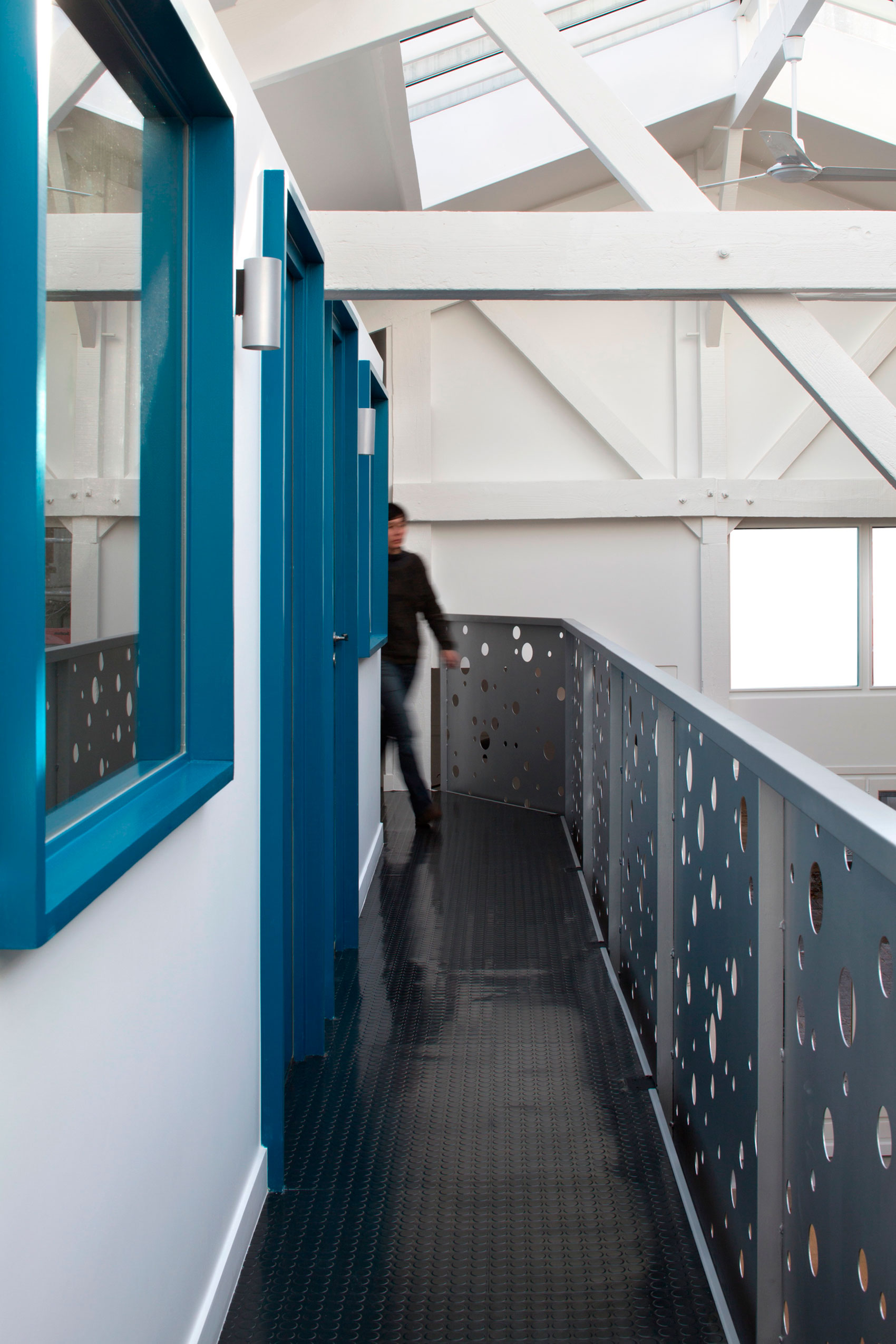 An Old Carpentry Turned into a Colorful Modern Loft with Character in Paris by Agnès et Agnès (10)