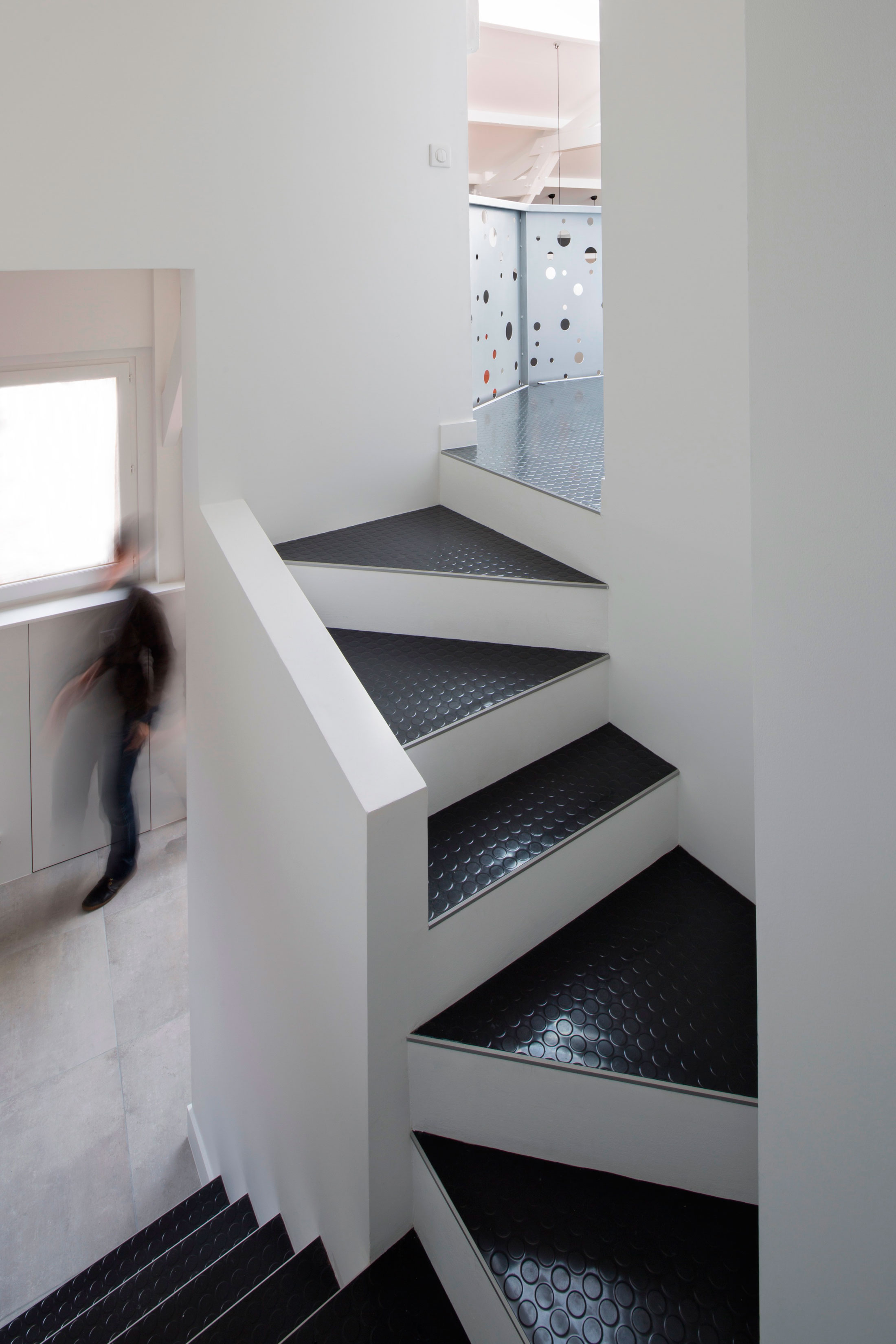 An Old Carpentry Turned into a Colorful Modern Loft with Character in Paris by Agnès et Agnès (8)