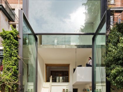 An Old Townhouse Turned into a Luminous and Flexible Modern Home in Antwerp by Sculp[IT] (2)