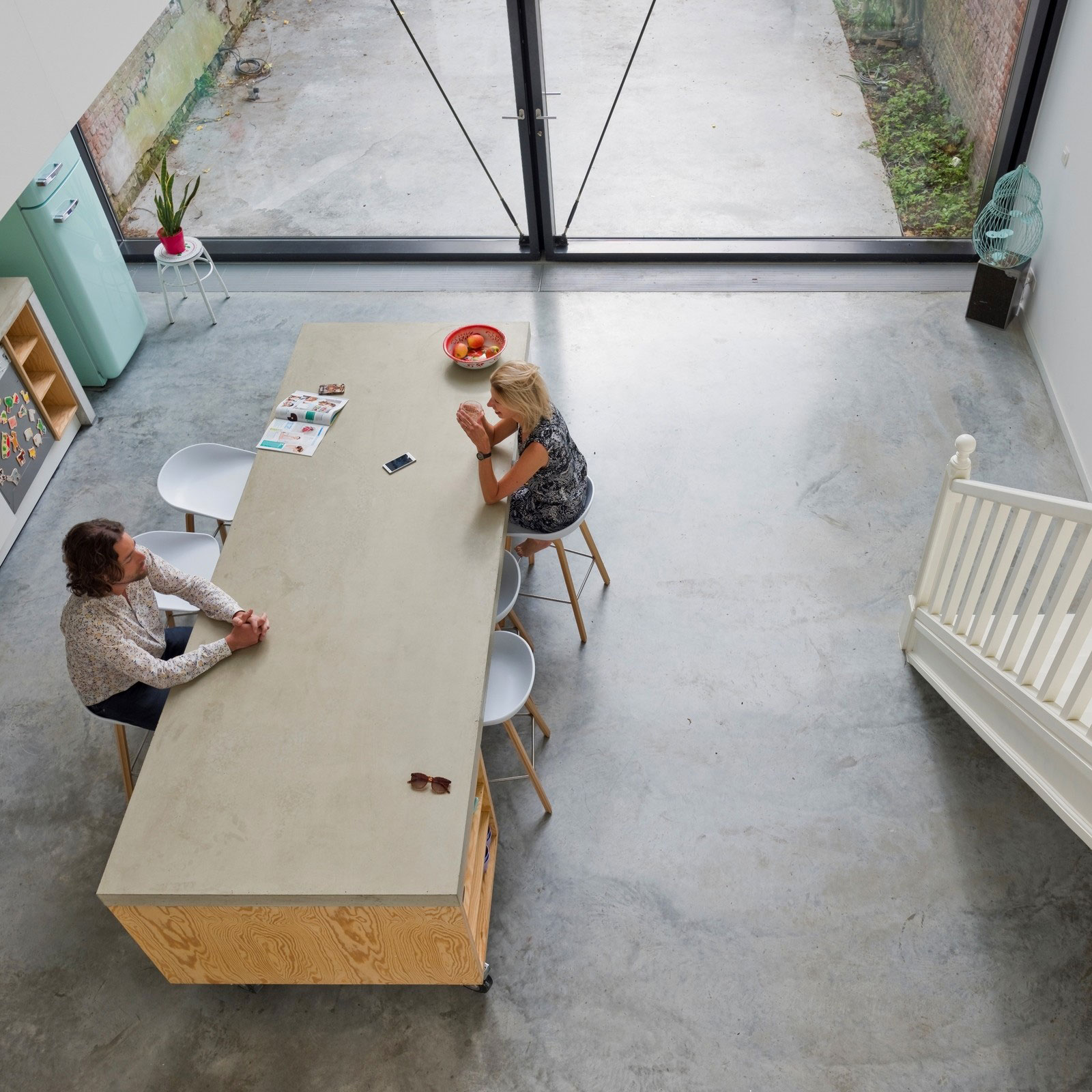 An Old Townhouse Turned into a Luminous and Flexible Modern Home in Antwerp by Sculp[IT] (22)