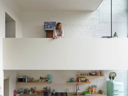 An Old Townhouse Turned into a Luminous and Flexible Modern Home in Antwerp by Sculp[IT] (23)