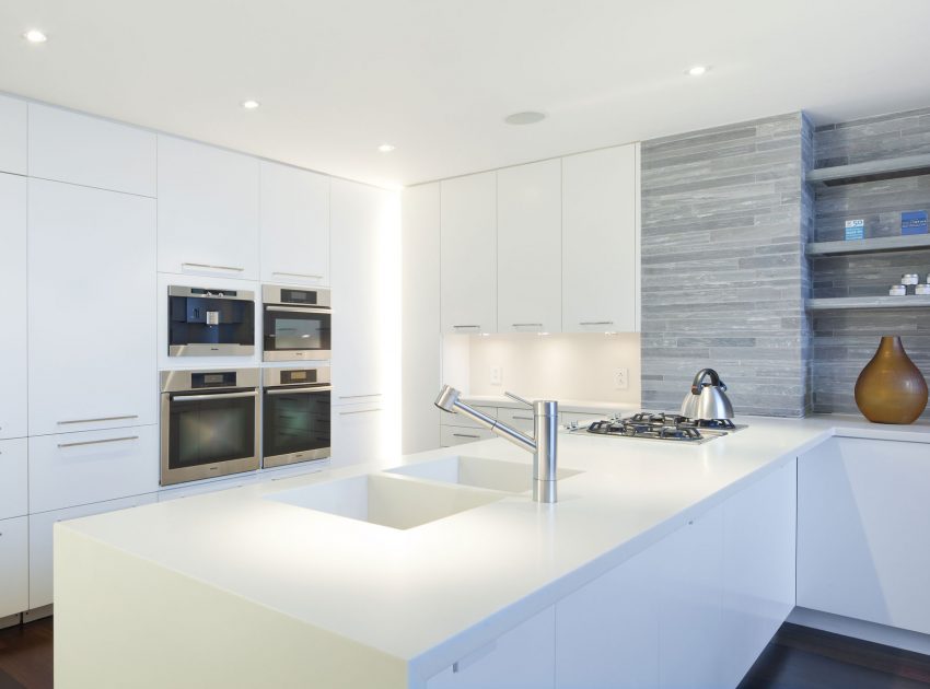 Luxury Modern Penthouse with Spaces Full of Natural Light for a Single Owner by Turett Collaborative Architects (3)