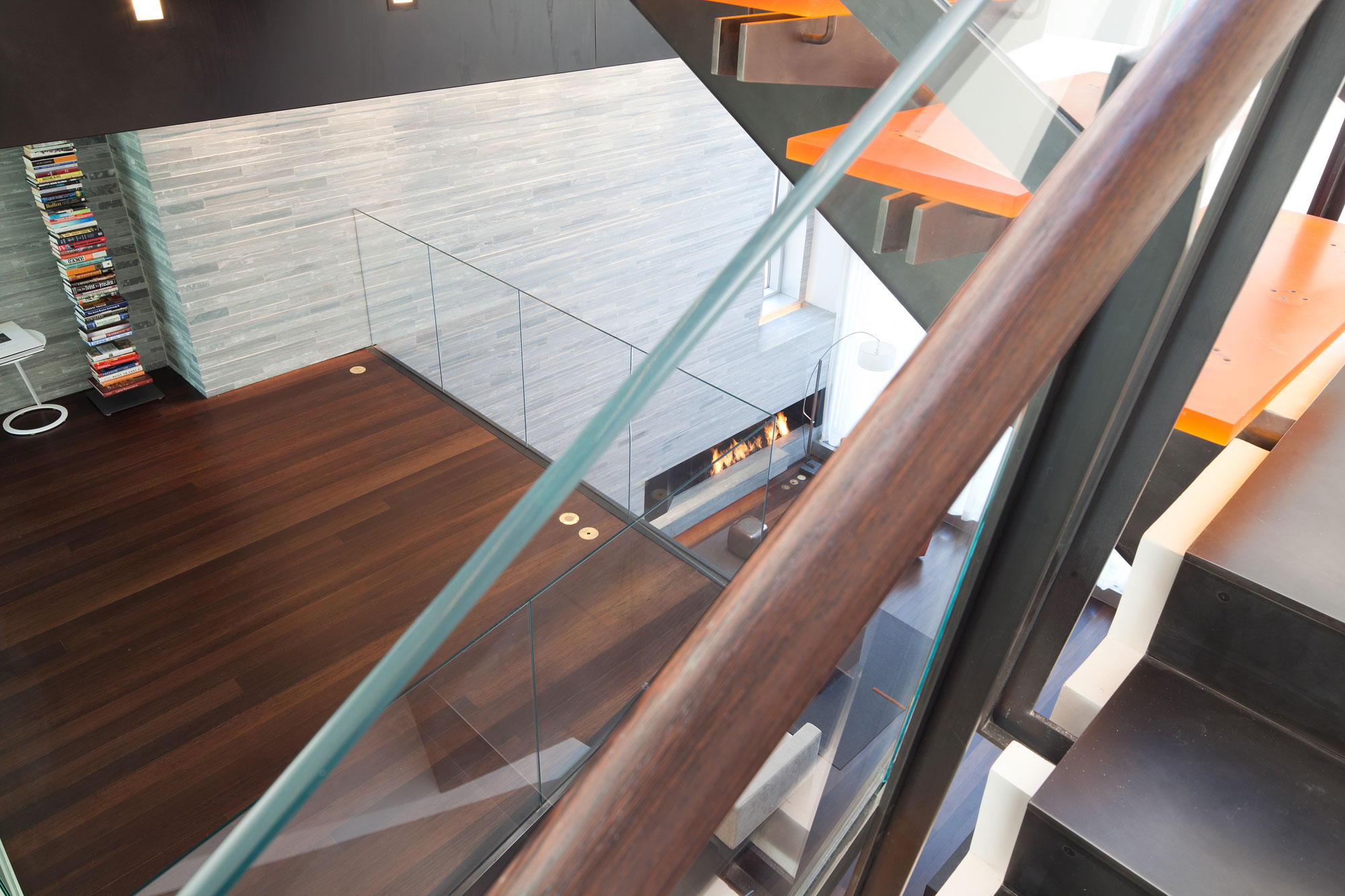 Luxury Modern Penthouse with Spaces Full of Natural Light for a Single Owner by Turett Collaborative Architects (6)