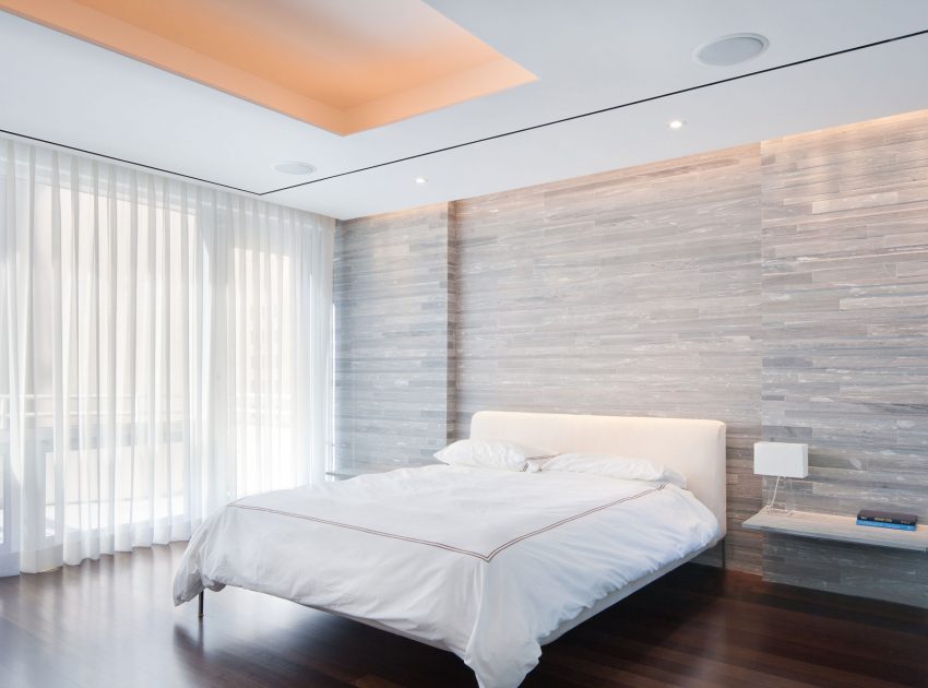 Luxury Modern Penthouse with Spaces Full of Natural Light for a Single Owner by Turett Collaborative Architects (9)
